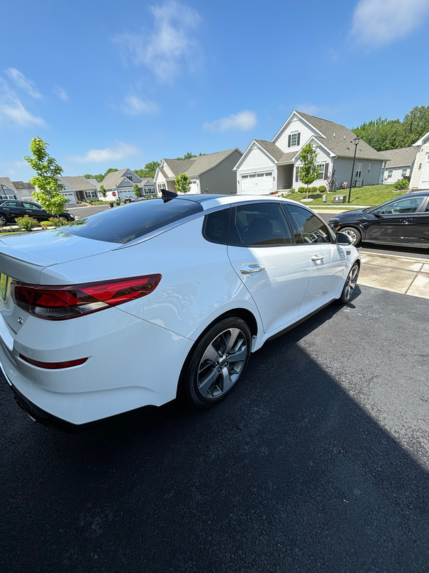 This Kia Optima is on a monthly detail schedule. 